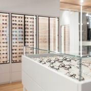 Академический смотрит в будущее: здоровье глаз всей семьи рядом с домом